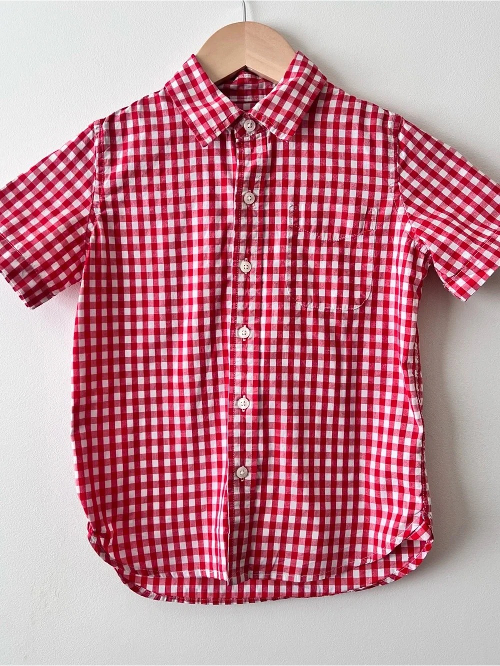 GAP Boys Red White Gingham Short Sleeve Collared Short Sleeve Button-Up Cotton S